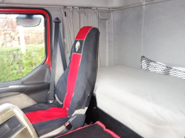 Sattelzugmaschine Renault Premium 440 MANUAL GEARBOX,AIRCO: das Bild 7 Sattelzugmaschine Renault Premium 440 MANUAL GEARBOX,AIRCO: das Bild 7