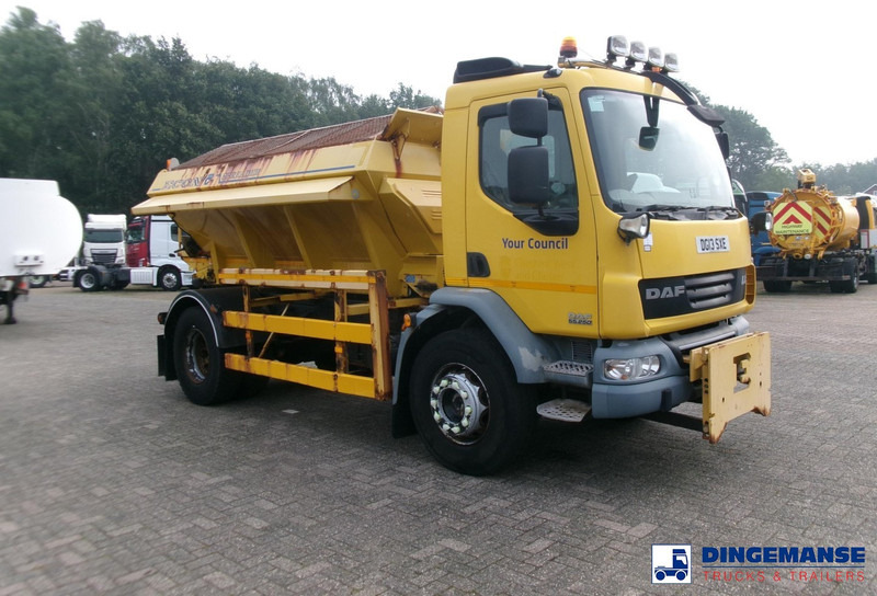 DAF LF 55.250 4X2 RHD gritter - Schneeräumfahrzeug: das Bild 2 DAF LF 55.250 4X2 RHD gritter - Schneeräumfahrzeug: das Bild 2