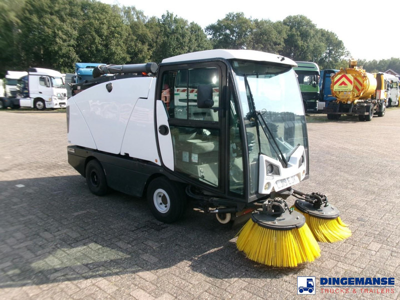 Johnston C202 compact street sweeper - Kehrmaschine: das Bild 2 Johnston C202 compact street sweeper - Kehrmaschine: das Bild 2