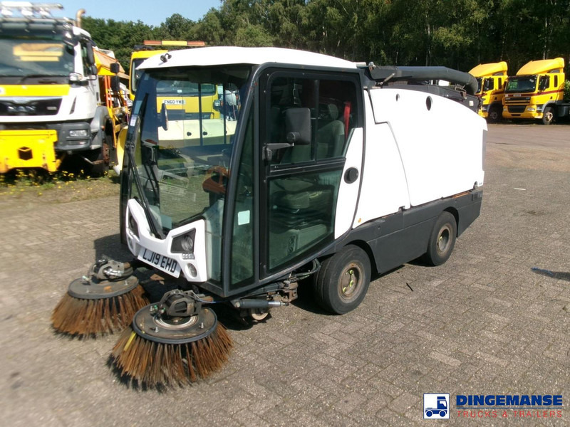 Johnston C202 compact street sweeper - Kehrmaschine: das Bild 1 Johnston C202 compact street sweeper - Kehrmaschine: das Bild 1