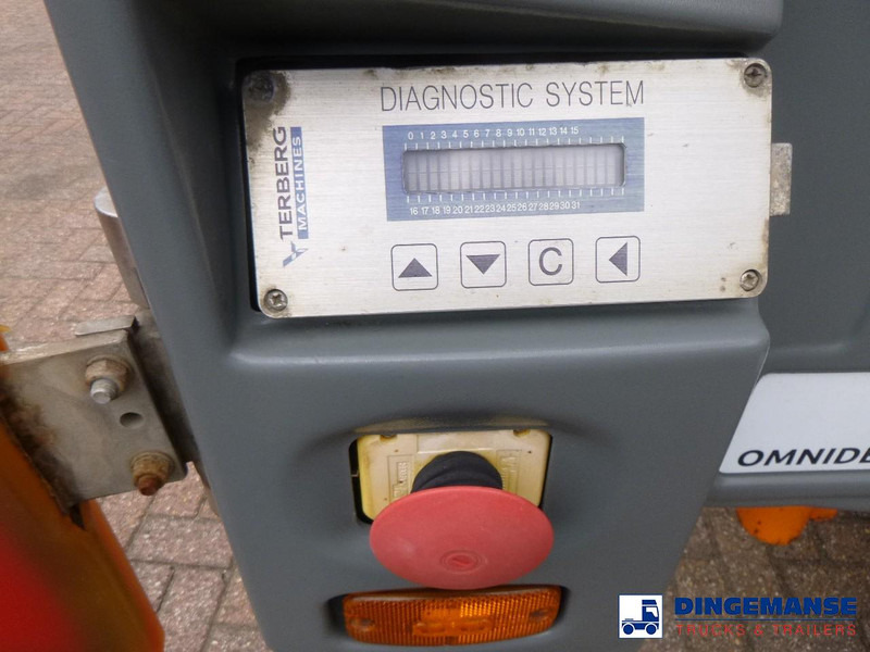 Müllwagen Mercedes-Benz Econic 2629 6x4 RHD Farid refuse truck: das Bild 11