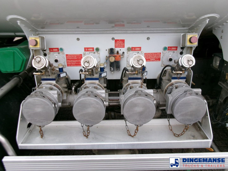 Renault Premium 270 4x2 fuel tank 13.8 m3 / 4 comp - Tankwagen: das Bild 5 Renault Premium 270 4x2 fuel tank 13.8 m3 / 4 comp - Tankwagen: das Bild 5