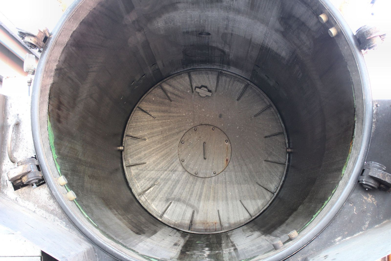 Saug-/ Spülfahrzeug Mercedes-Benz Actros 3335 6x4 Kroll 13m³ HD-Kombi ADR/GGVS V2A: das Bild 7