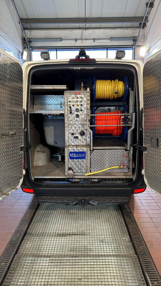Mercedes-Benz Sprinter 316 CDI + Leistikow 1m³ HD-Spüler 3,5t - Saug-/ Spülfahrzeug: das Bild 1 Mercedes-Benz Sprinter 316 CDI + Leistikow 1m³ HD-Spüler 3,5t - Saug-/ Spülfahrzeug: das Bild 1