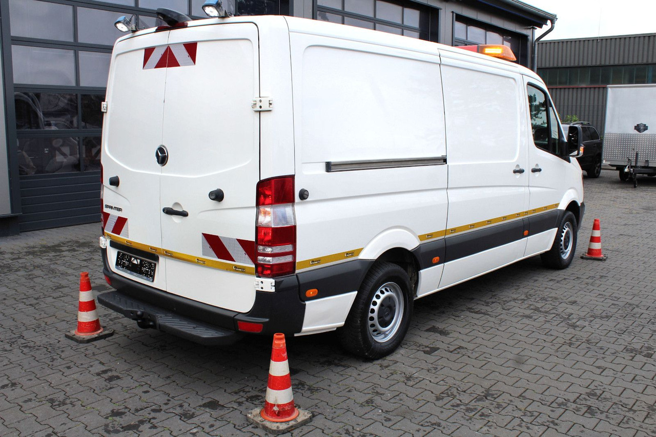 Mercedes-Benz Sprinter 316 CDI + Leistikow 1m³ HD-Spüler 3,5t - Saug-/ Spülfahrzeug: das Bild 4 Mercedes-Benz Sprinter 316 CDI + Leistikow 1m³ HD-Spüler 3,5t - Saug-/ Spülfahrzeug: das Bild 4