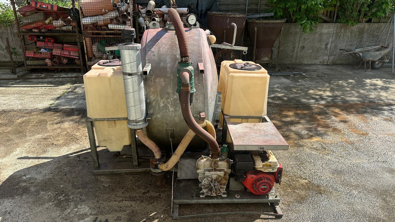 Saug-Druck fass Flexi + 2 Frisch-Wassertaschen - Saug-/ Spülfahrzeug: das Bild 5 Saug-Druck fass Flexi + 2 Frisch-Wassertaschen - Saug-/ Spülfahrzeug: das Bild 5