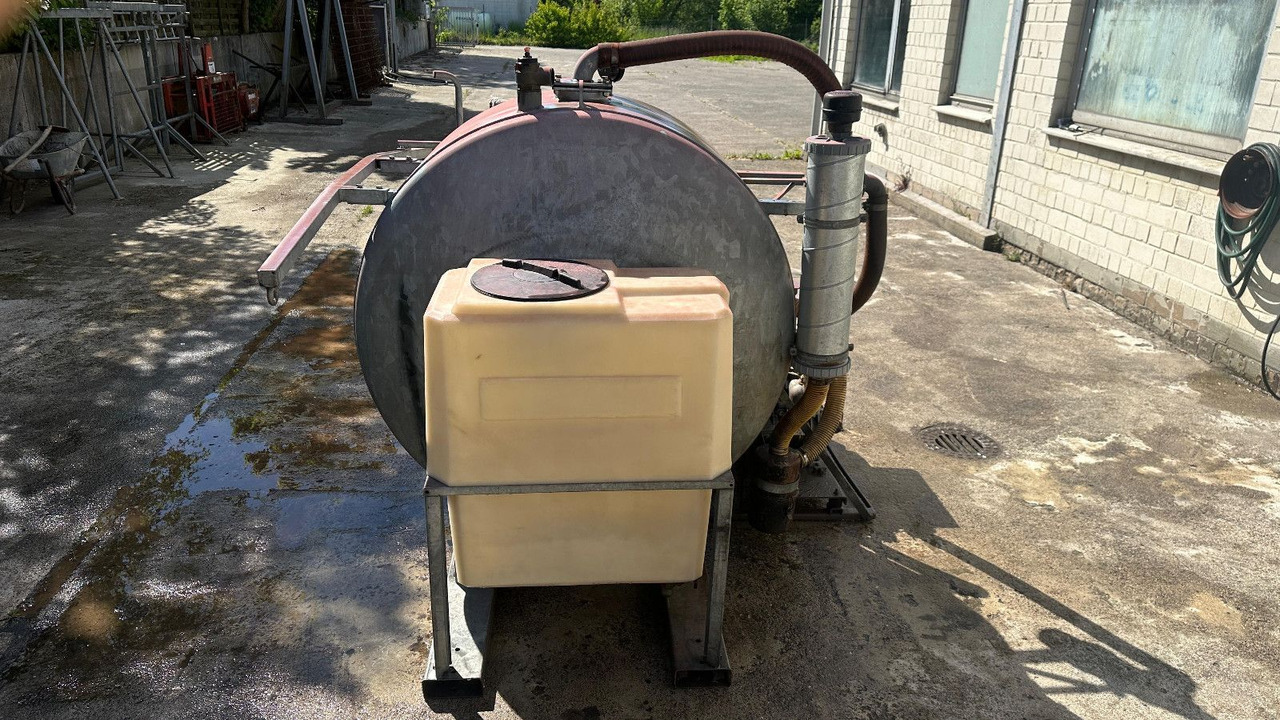 Saug-Druck fass Flexi + 2 Frisch-Wassertaschen - Saug-/ Spülfahrzeug: das Bild 4 Saug-Druck fass Flexi + 2 Frisch-Wassertaschen - Saug-/ Spülfahrzeug: das Bild 4