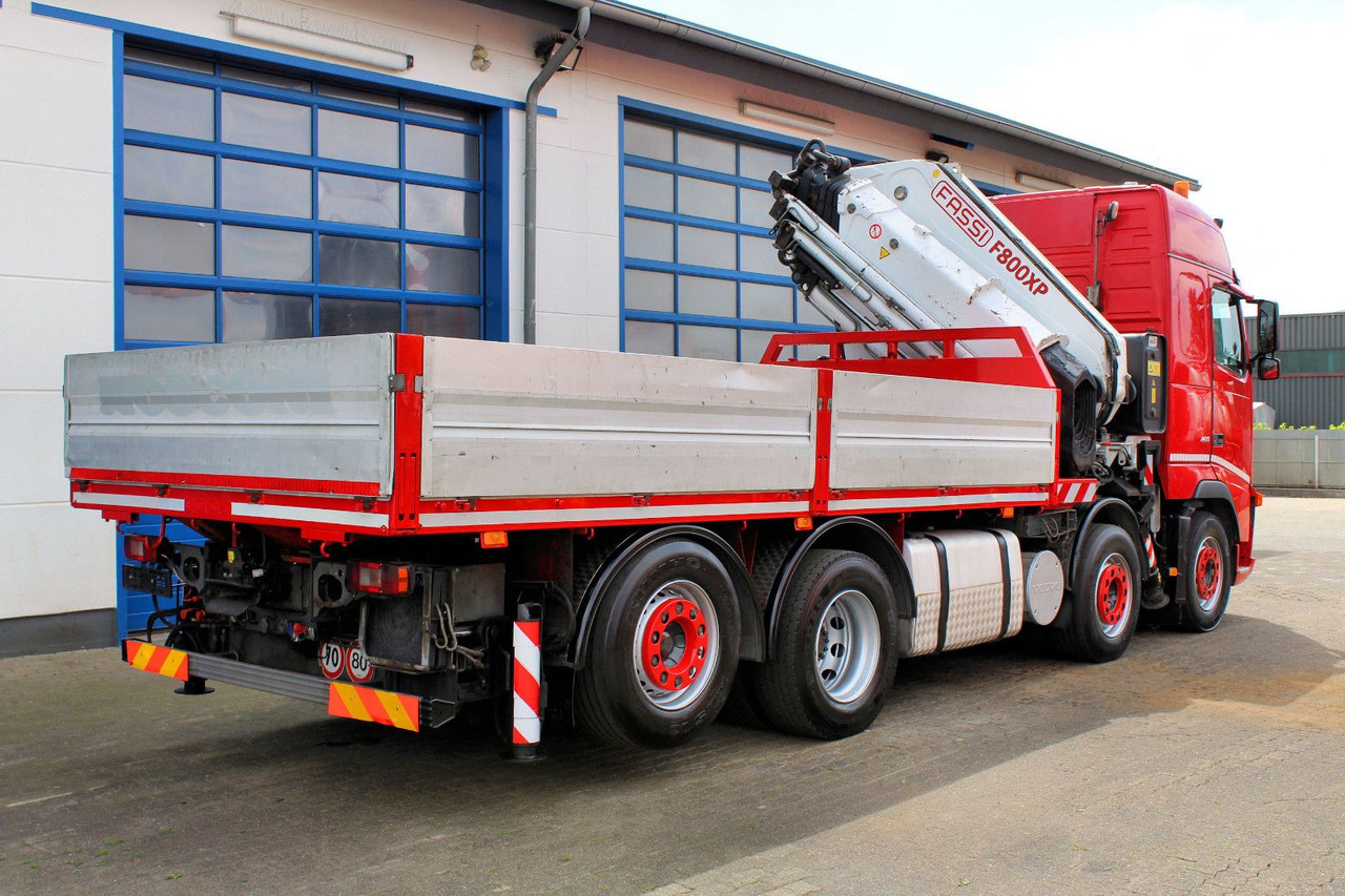 Volvo 480 8x2 Pritsche + FASSI F800XP Kran 6x - Pritsche LKW, Autokran: das Bild 3 Volvo 480 8x2 Pritsche + FASSI F800XP Kran 6x - Pritsche LKW, Autokran: das Bild 3