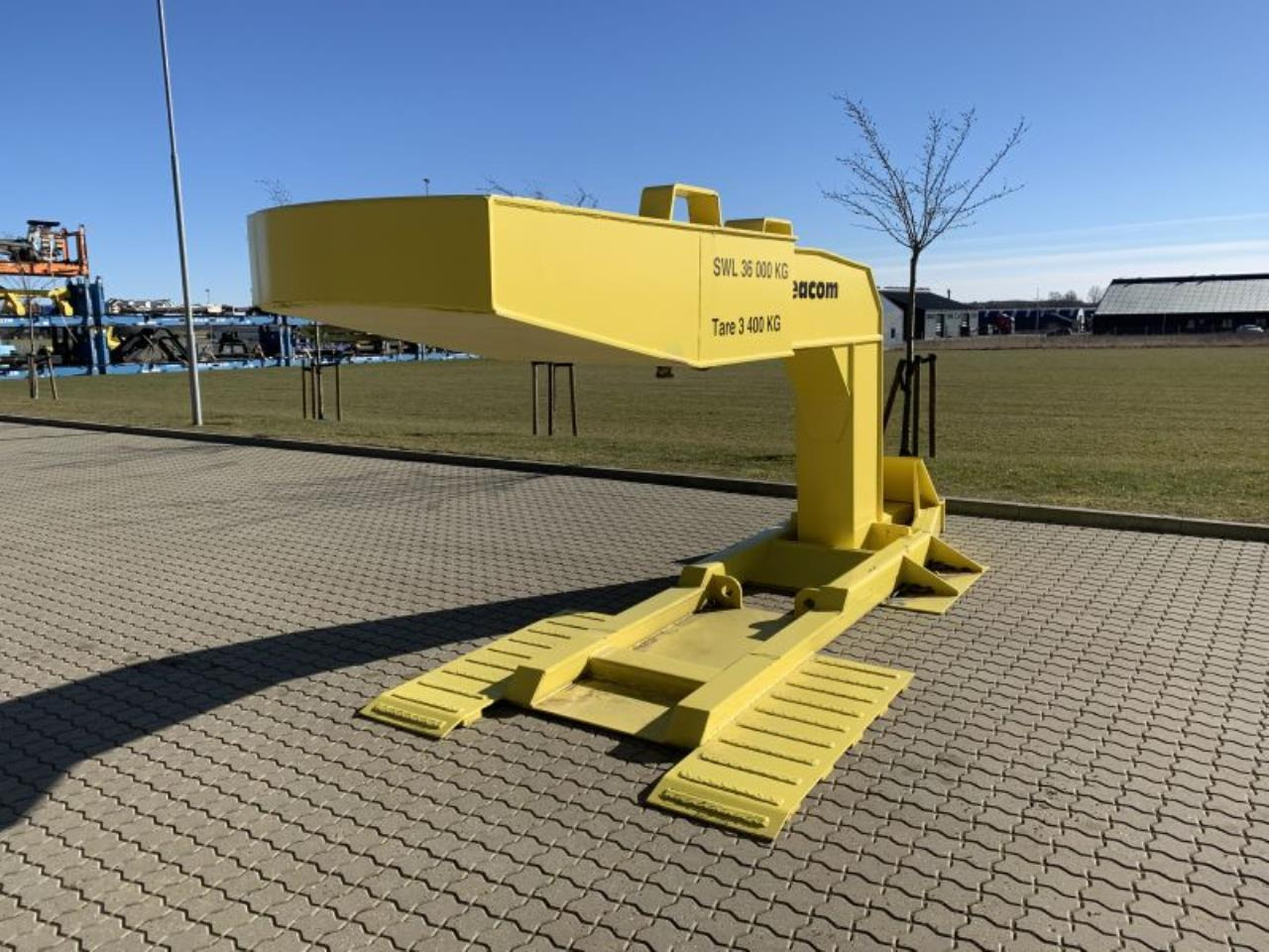 Seacom SEACOM SH36 - Anbauteil für Terminaltraktor: das Bild 1 Seacom SEACOM SH36 - Anbauteil für Terminaltraktor: das Bild 1