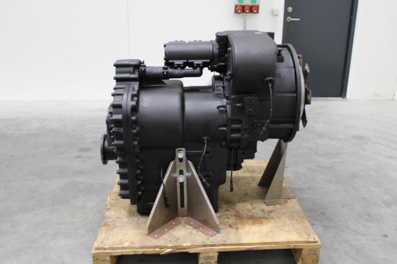 Dana 15.7TE 32418-81 - Transmission für Flurförderzeug: das Bild 1 Dana 15.7TE 32418-81 - Transmission für Flurförderzeug: das Bild 1