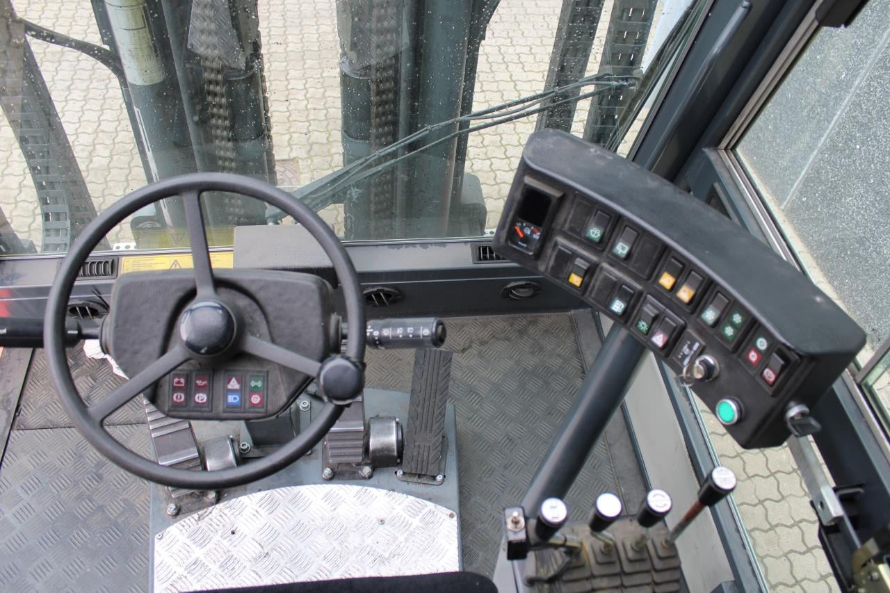 Dantruck 9890GD - Treibgasstapler: das Bild 4 Dantruck 9890GD - Treibgasstapler: das Bild 4