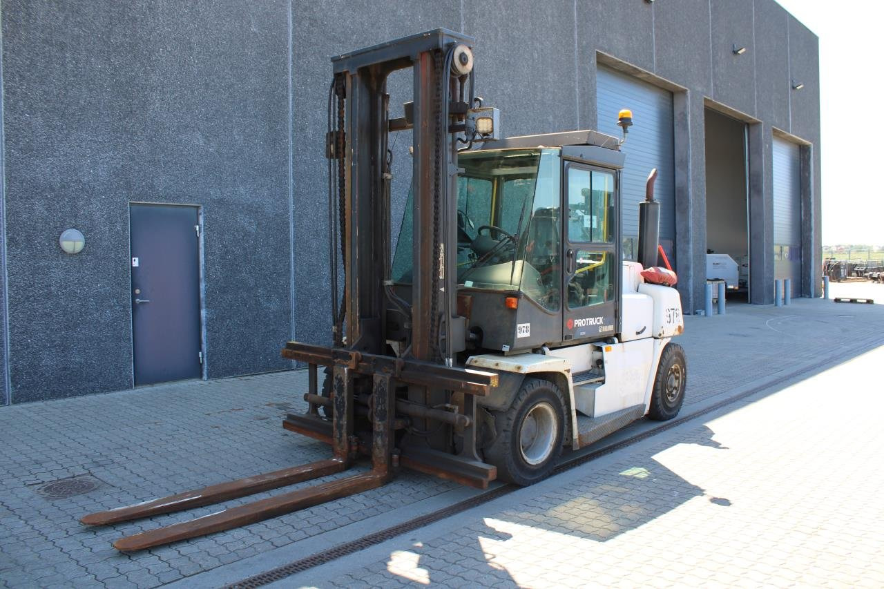 Kalmar DCE80-6 - Dieselstapler: das Bild 2 Kalmar DCE80-6 - Dieselstapler: das Bild 2