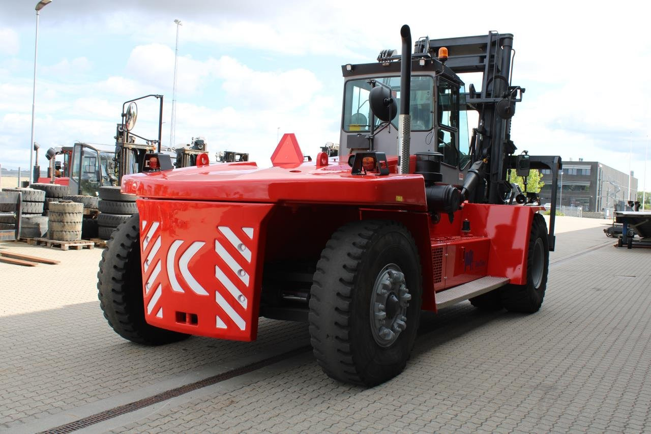 Kalmar DCF330-12LB - Dieselstapler: das Bild 3 Kalmar DCF330-12LB - Dieselstapler: das Bild 3