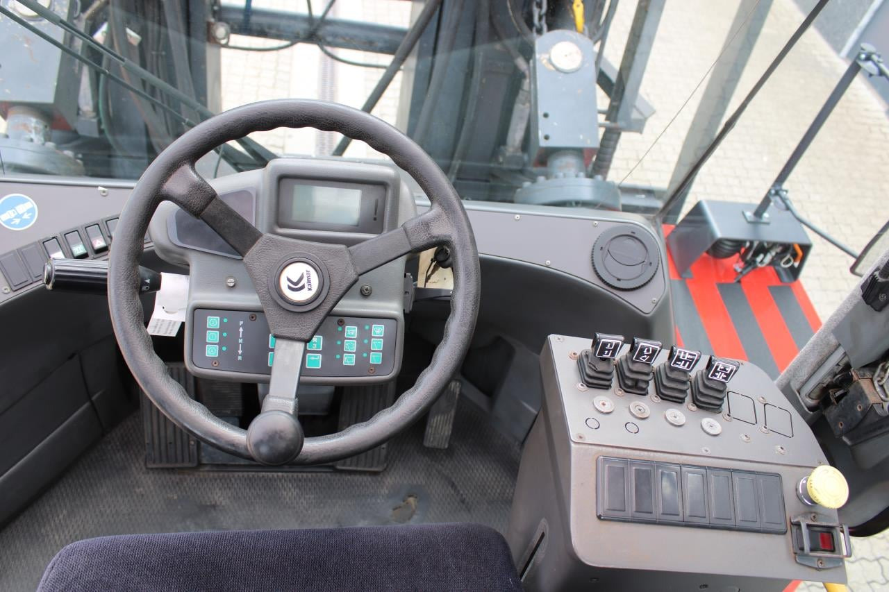 Kalmar DCF330-12LB - Dieselstapler: das Bild 4 Kalmar DCF330-12LB - Dieselstapler: das Bild 4