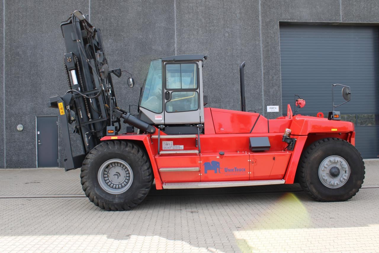 Kalmar DCF330-12LB - Dieselstapler: das Bild 1 Kalmar DCF330-12LB - Dieselstapler: das Bild 1
