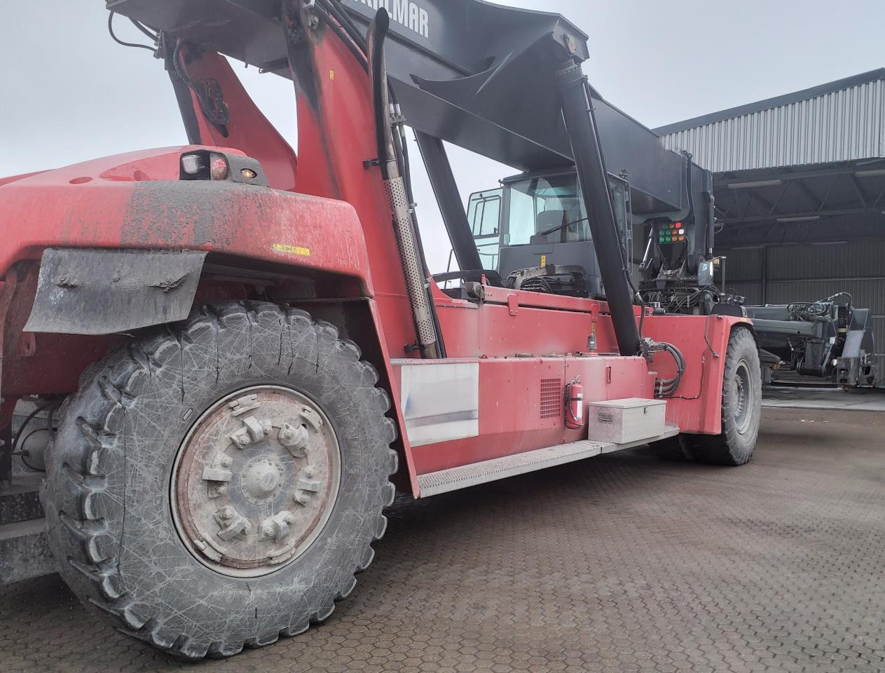 Kalmar DRG450-75C5XS - Reach stacker: das Bild 3 Kalmar DRG450-75C5XS - Reach stacker: das Bild 3