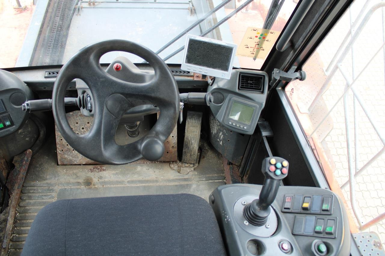 Linde C4531TL - Reach stacker: das Bild 4 Linde C4531TL - Reach stacker: das Bild 4