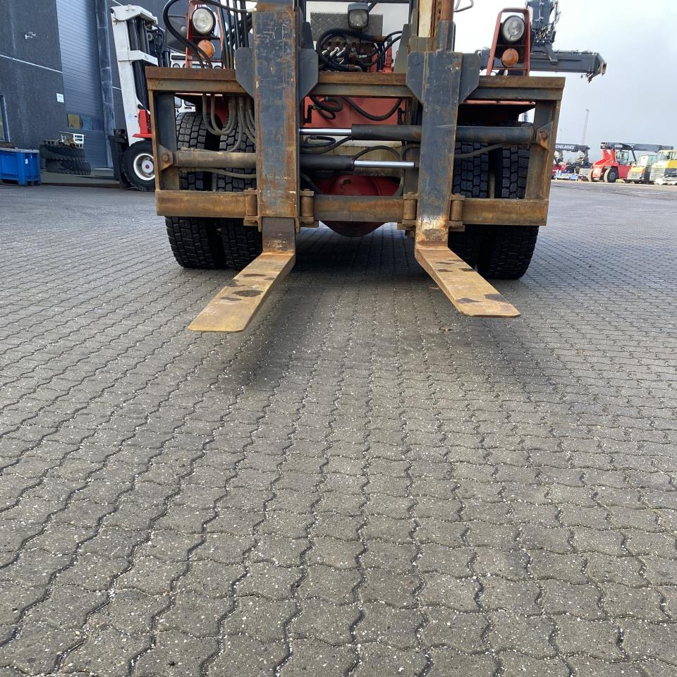 SveTruck 10-900 - Gabelstapler: das Bild 3 SveTruck 10-900 - Gabelstapler: das Bild 3