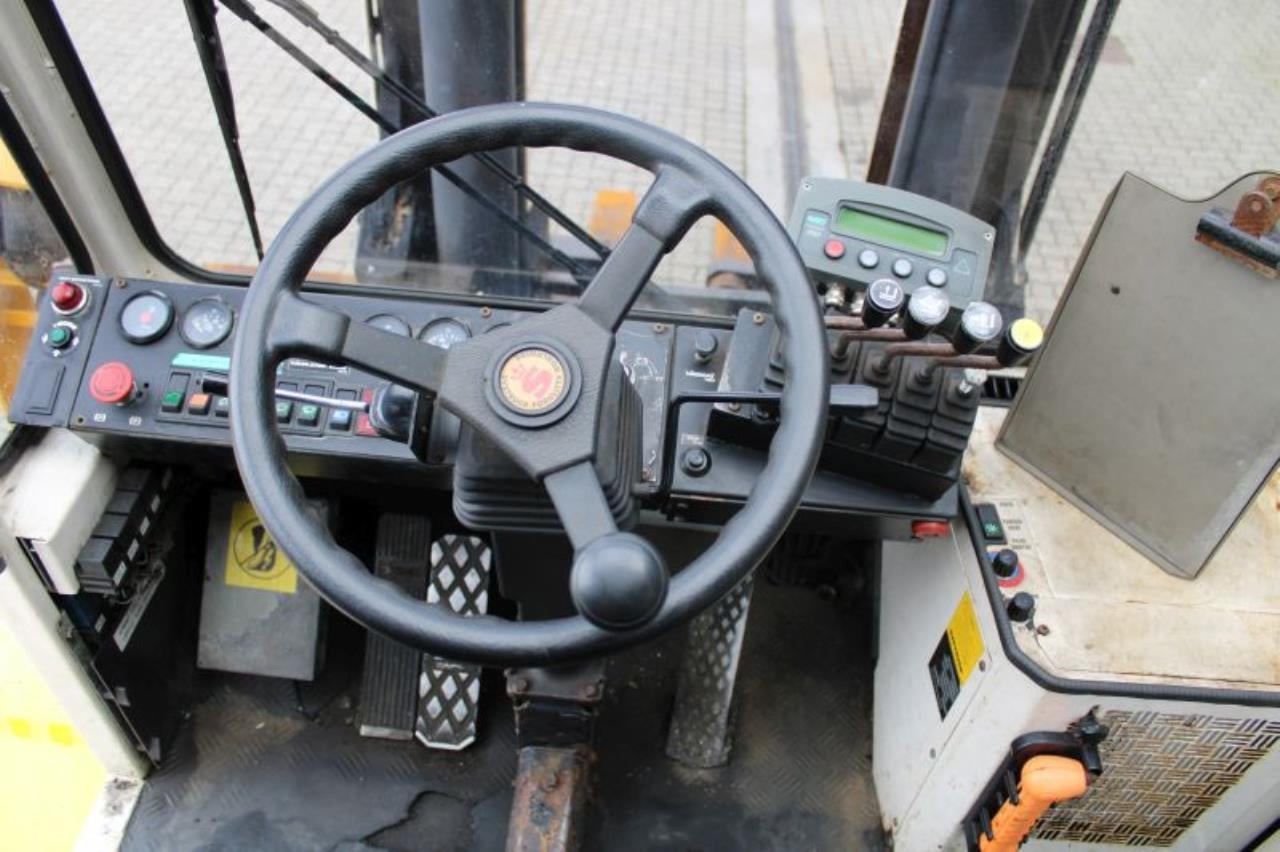 SveTruck 15120-35 - Dieselstapler: das Bild 4 SveTruck 15120-35 - Dieselstapler: das Bild 4