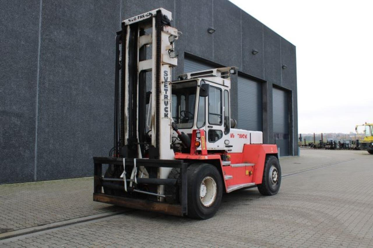SveTruck 15120-38 - Dieselstapler: das Bild 2 SveTruck 15120-38 - Dieselstapler: das Bild 2