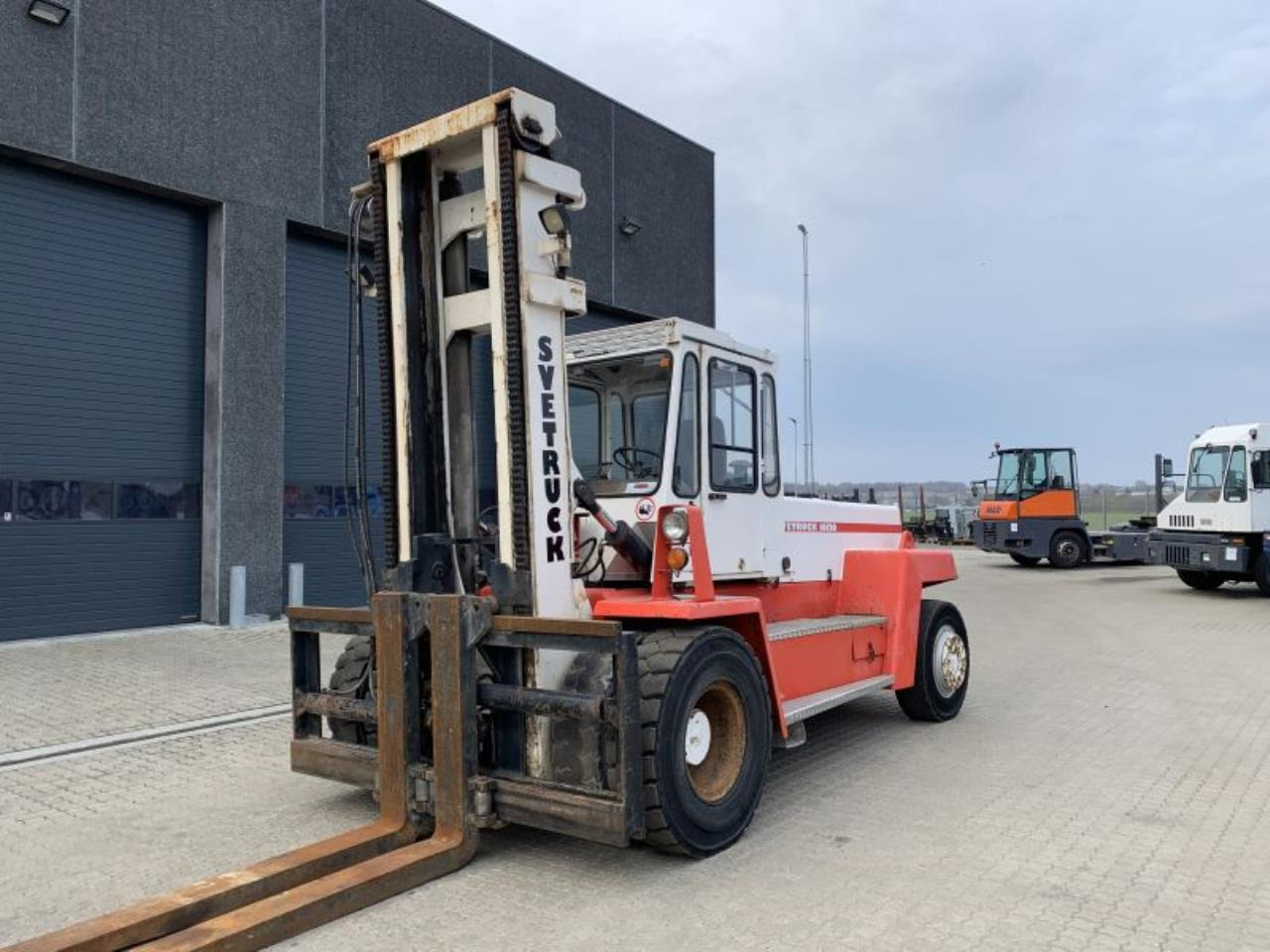 SveTruck 16120-38 - Dieselstapler: das Bild 2 SveTruck 16120-38 - Dieselstapler: das Bild 2