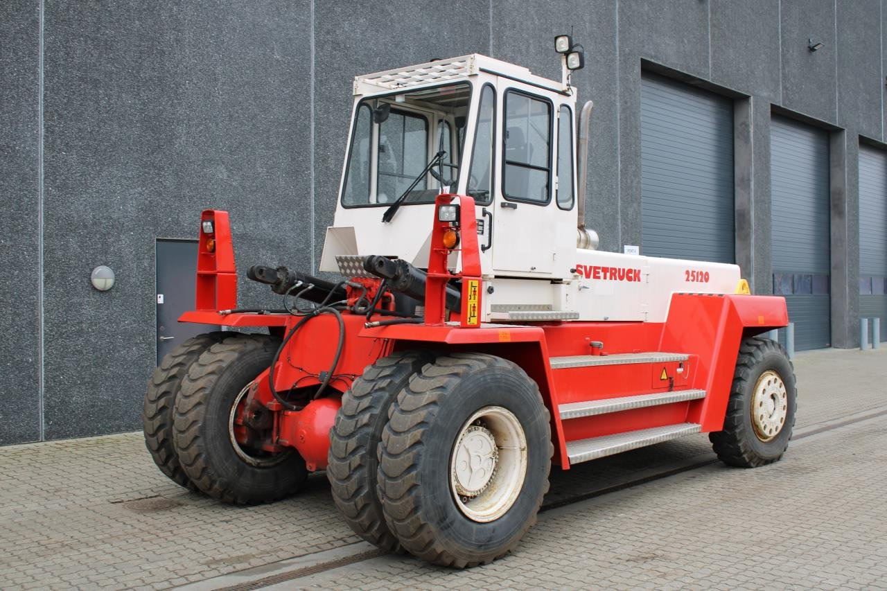 SveTruck 25120-42 - Dieselstapler: das Bild 2 SveTruck 25120-42 - Dieselstapler: das Bild 2