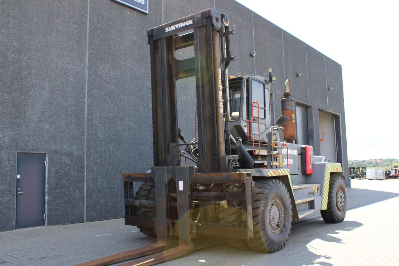 SveTruck 35120-50 - Dieselstapler: das Bild 2 SveTruck 35120-50 - Dieselstapler: das Bild 2