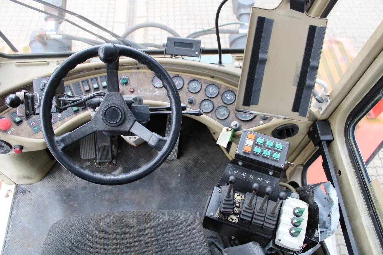 SveTruck 35120-50 - Dieselstapler: das Bild 4 SveTruck 35120-50 - Dieselstapler: das Bild 4