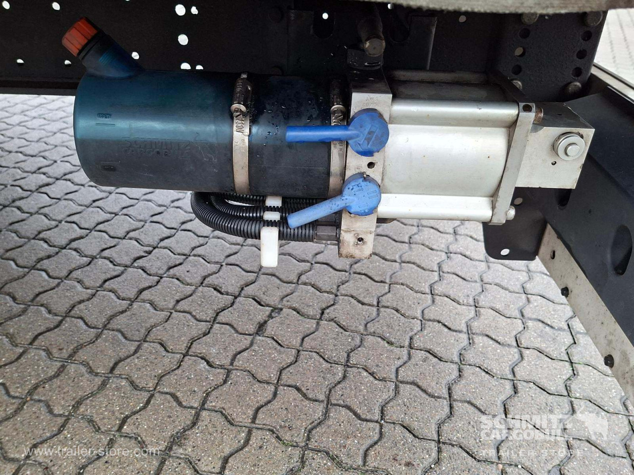 SCHMITZ Auflieger Curtainsider Mega - Planenauflieger: das Bild 3 SCHMITZ Auflieger Curtainsider Mega - Planenauflieger: das Bild 3