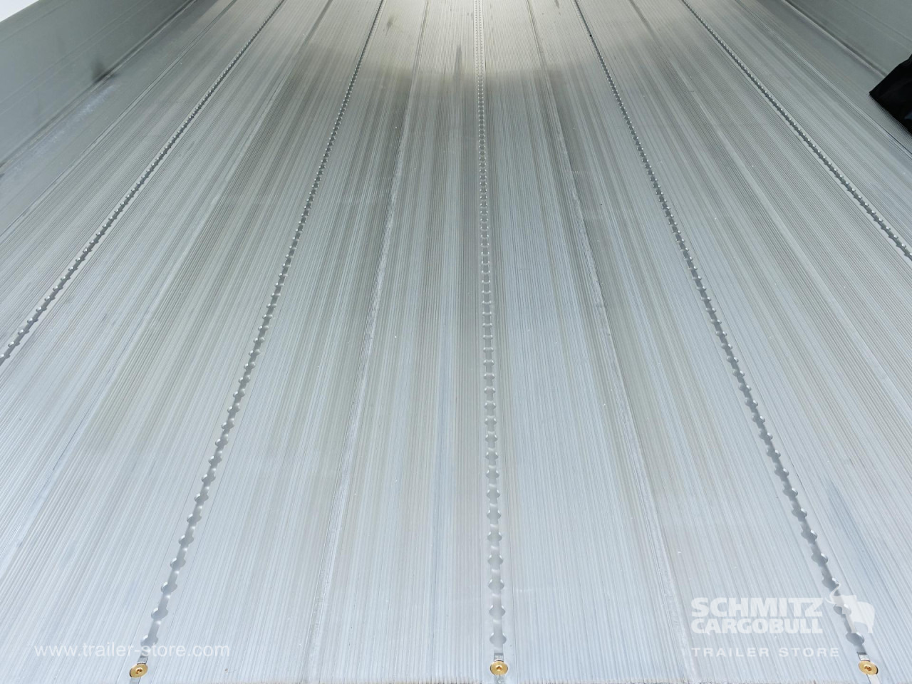 SCHMITZ Auflieger Tiefkühler Standard Taillift - Isotherm Auflieger: das Bild 3 SCHMITZ Auflieger Tiefkühler Standard Taillift - Isotherm Auflieger: das Bild 3