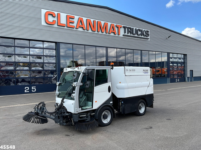 Bucher Citycat 2020 with 3-rd brush - Kehrmaschine: das Bild 3 Bucher Citycat 2020 with 3-rd brush - Kehrmaschine: das Bild 3