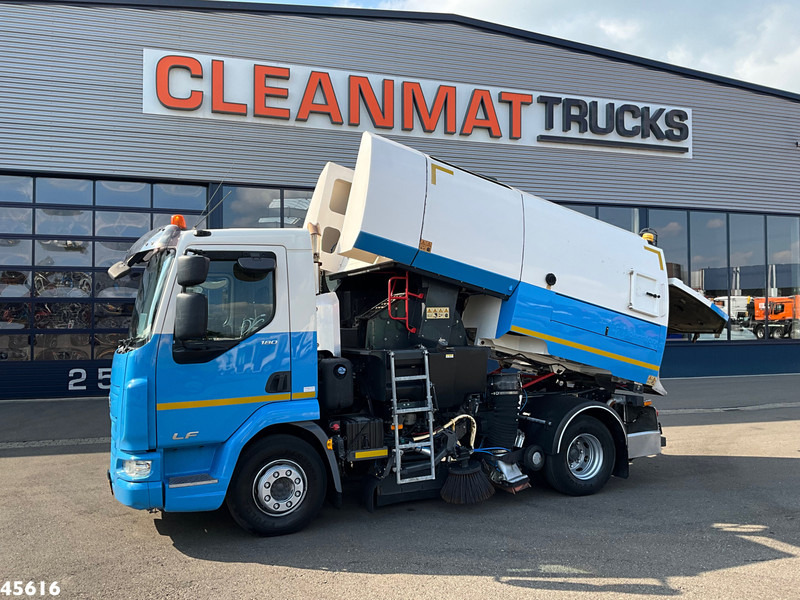 DAF FA LF 180 Euro 6 Johnston VS502 Just 138.807 km! - Kehrmaschine: das Bild 2 DAF FA LF 180 Euro 6 Johnston VS502 Just 138.807 km! - Kehrmaschine: das Bild 2
