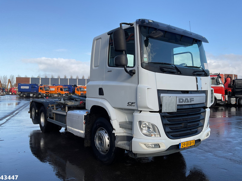 DAF FAN CF 440 Euro 6 20 Ton haakarmsysteem - Abrollkipper: das Bild 4 DAF FAN CF 440 Euro 6 20 Ton haakarmsysteem - Abrollkipper: das Bild 4