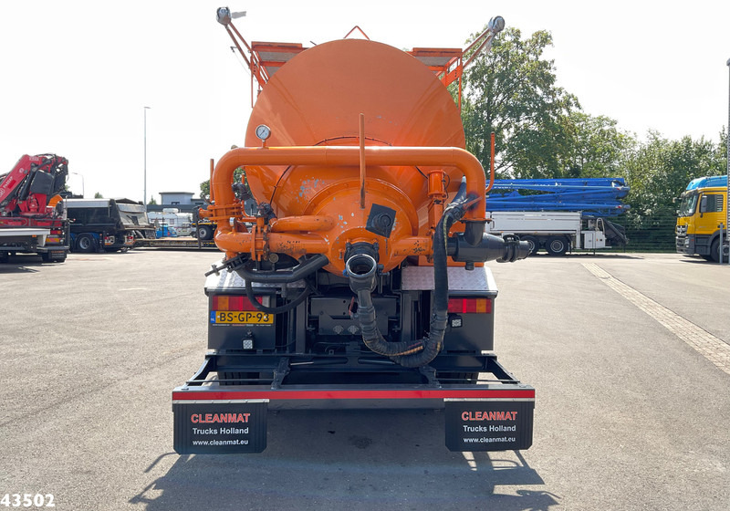 DAF FAX 85 CF 340 Droge stoffen blaas installatie Just 21.613 km! - Saug-/ Spülfahrzeug: das Bild 4 DAF FAX 85 CF 340 Droge stoffen blaas installatie Just 21.613 km! - Saug-/ Spülfahrzeug: das Bild 4