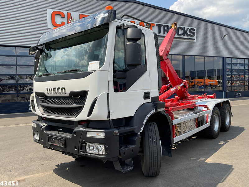 Iveco AD260T 6x4 Euro 6 AJK 20 haakarmsysteem - Abrollkipper: das Bild 1 Iveco AD260T 6x4 Euro 6 AJK 20 haakarmsysteem - Abrollkipper: das Bild 1