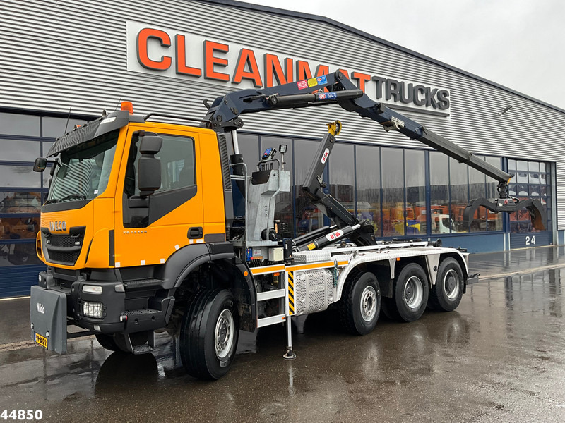 Iveco Trakker AD380T41W 8x6 Euro 6 HMF 19 Tonmeter Z-kraan - Abrollkipper, Autokran: das Bild 1 Iveco Trakker AD380T41W 8x6 Euro 6 HMF 19 Tonmeter Z-kraan - Abrollkipper, Autokran: das Bild 1