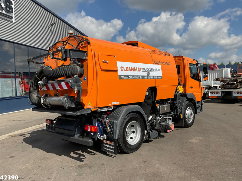 Mercedes-Benz Atego 1321 Bucher Cityfant 6000 Just 49.567 km! - Kehrmaschine: das Bild 2 Mercedes-Benz Atego 1321 Bucher Cityfant 6000 Just 49.567 km! - Kehrmaschine: das Bild 2