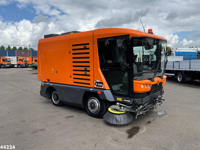 Ravo 540 Euro 6 - Kehrmaschine: das Bild 3 Ravo 540 Euro 6 - Kehrmaschine: das Bild 3