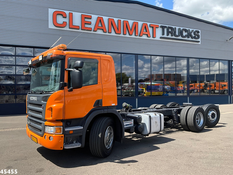 Scania P 280 6x2 Chassis Cabine with PTO Just 218.646 km! - Fahrgestell LKW: das Bild 1 Scania P 280 6x2 Chassis Cabine with PTO Just 218.646 km! - Fahrgestell LKW: das Bild 1