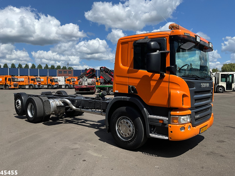Scania P 280 6x2 Chassis Cabine with PTO Just 218.646 km! - Fahrgestell LKW: das Bild 5 Scania P 280 6x2 Chassis Cabine with PTO Just 218.646 km! - Fahrgestell LKW: das Bild 5