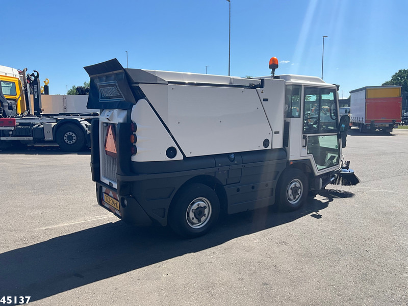 Schmidt Swingo Compact 200 Euro 6 - Kehrmaschine: das Bild 5 Schmidt Swingo Compact 200 Euro 6 - Kehrmaschine: das Bild 5