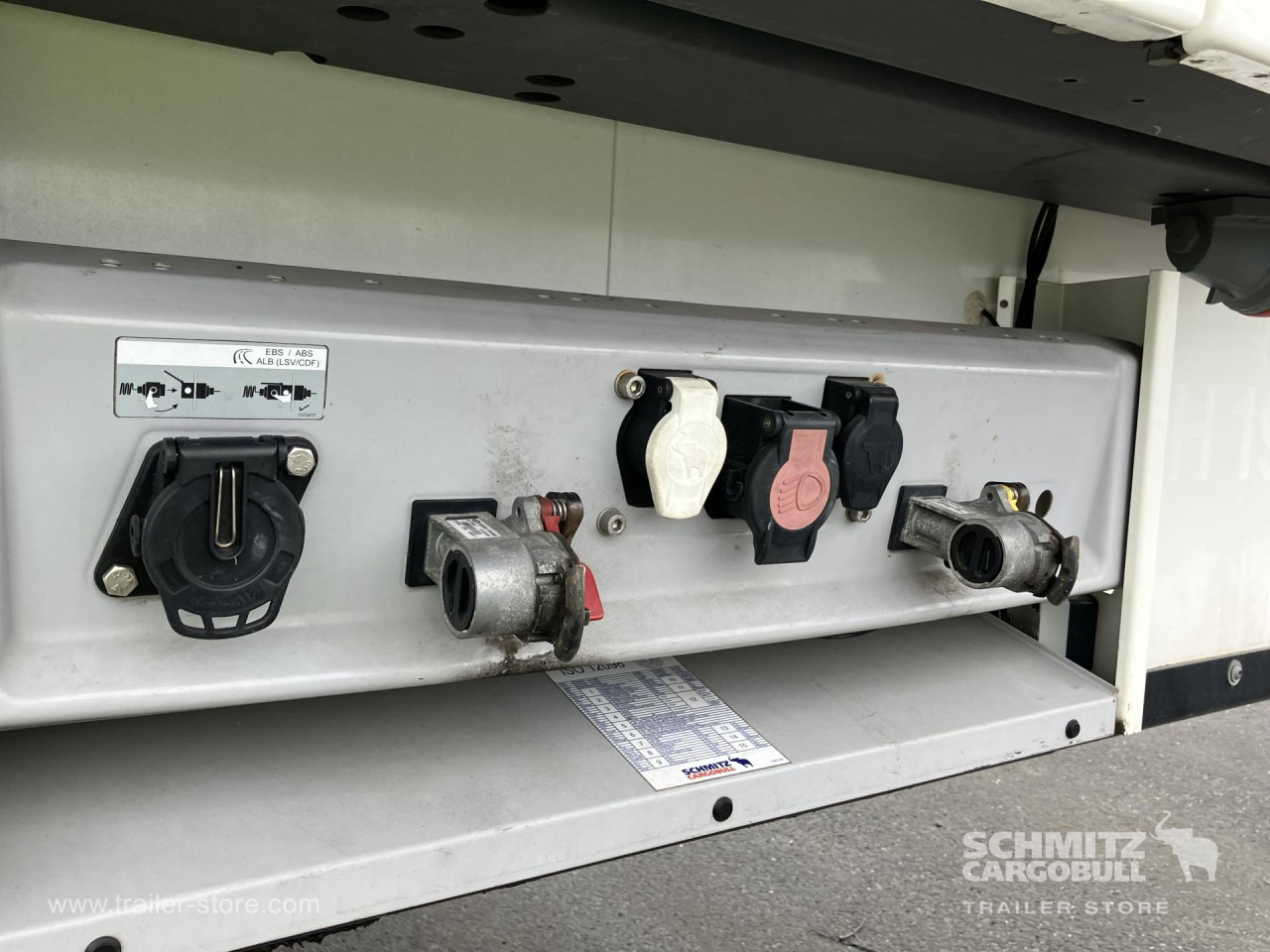 SCHMITZ Auflieger Tiefkühler Standard Double deck - Isotherm Auflieger: das Bild 2 SCHMITZ Auflieger Tiefkühler Standard Double deck - Isotherm Auflieger: das Bild 2