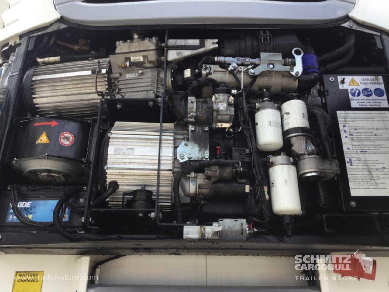 SCHMITZ Reefer Meat hanging system - Isotherm Auflieger: das Bild 2 SCHMITZ Reefer Meat hanging system - Isotherm Auflieger: das Bild 2