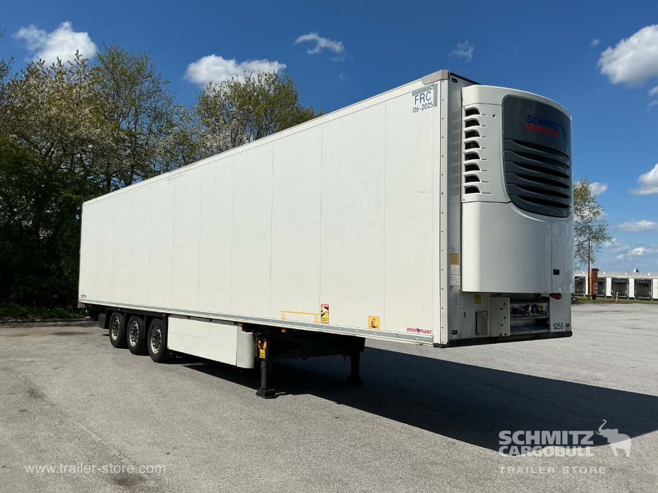 SCHMITZ Reefer Meat hanging system - Isotherm Auflieger: das Bild 1 SCHMITZ Reefer Meat hanging system - Isotherm Auflieger: das Bild 1