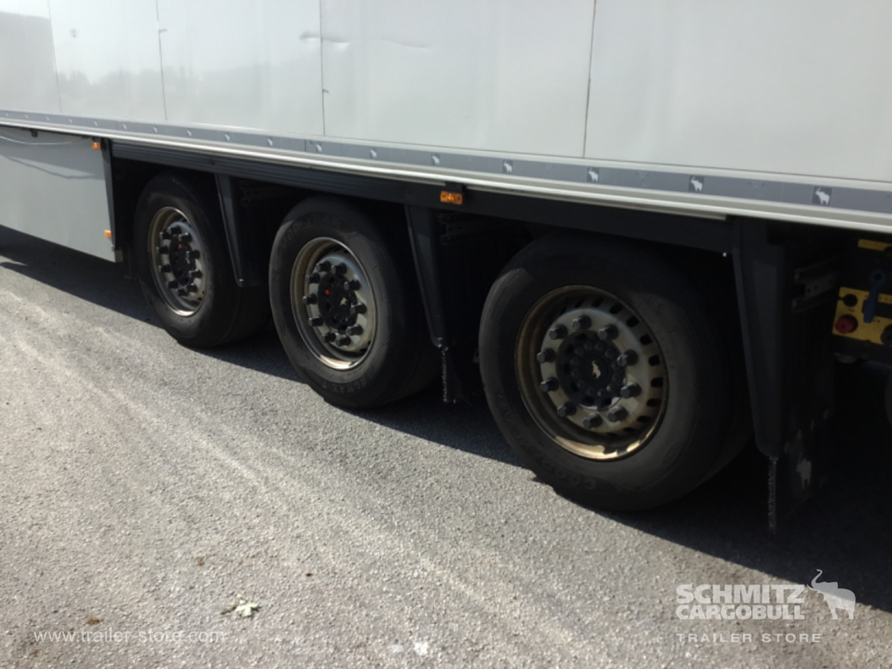 SCHMITZ Reefer Meat hanging system - Isotherm Auflieger: das Bild 5 SCHMITZ Reefer Meat hanging system - Isotherm Auflieger: das Bild 5