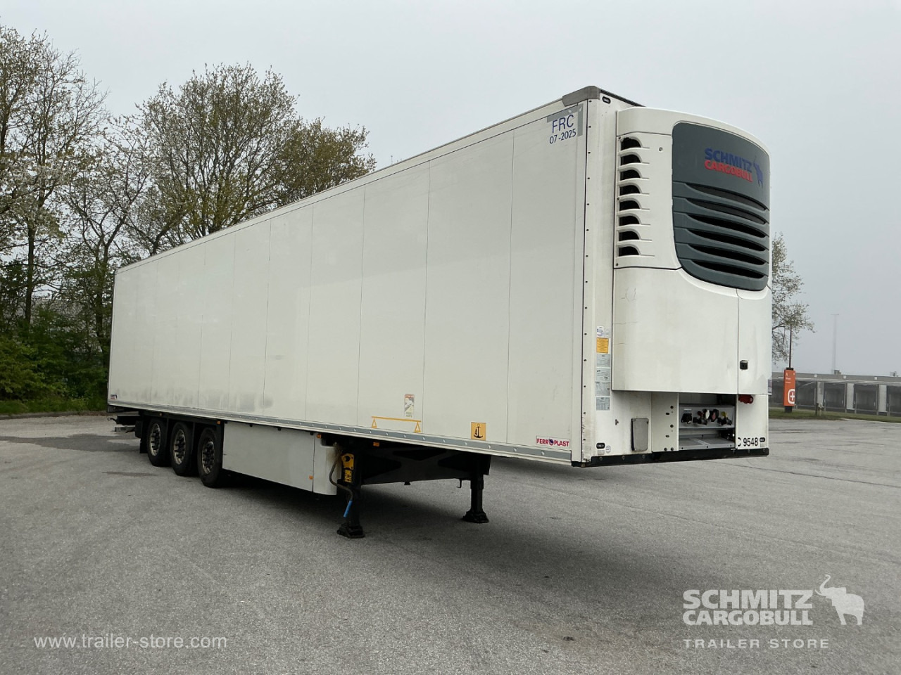 SCHMITZ Reefer Meat hanging system - Isotherm Auflieger: das Bild 1 SCHMITZ Reefer Meat hanging system - Isotherm Auflieger: das Bild 1