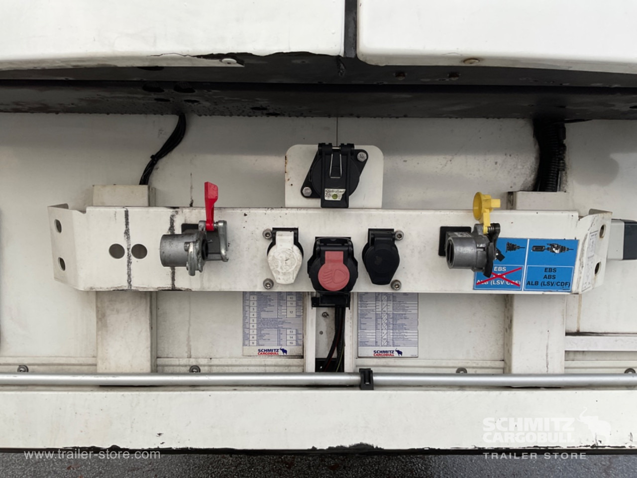 SCHMITZ Reefer Multitemp Double deck - Isotherm Auflieger: das Bild 4 SCHMITZ Reefer Multitemp Double deck - Isotherm Auflieger: das Bild 4