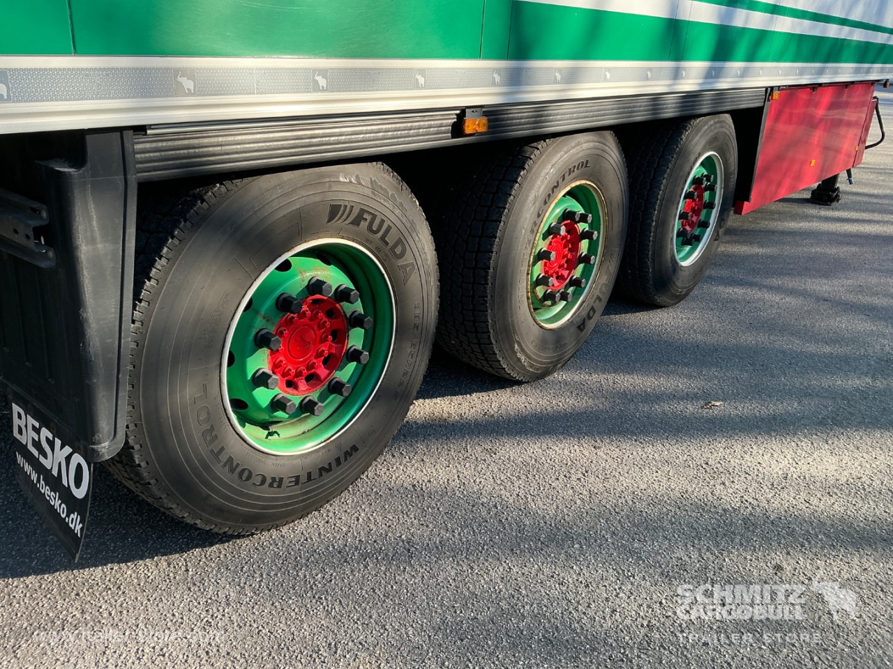 SCHMITZ Reefer Standard - Isotherm Auflieger: das Bild 3 SCHMITZ Reefer Standard - Isotherm Auflieger: das Bild 3