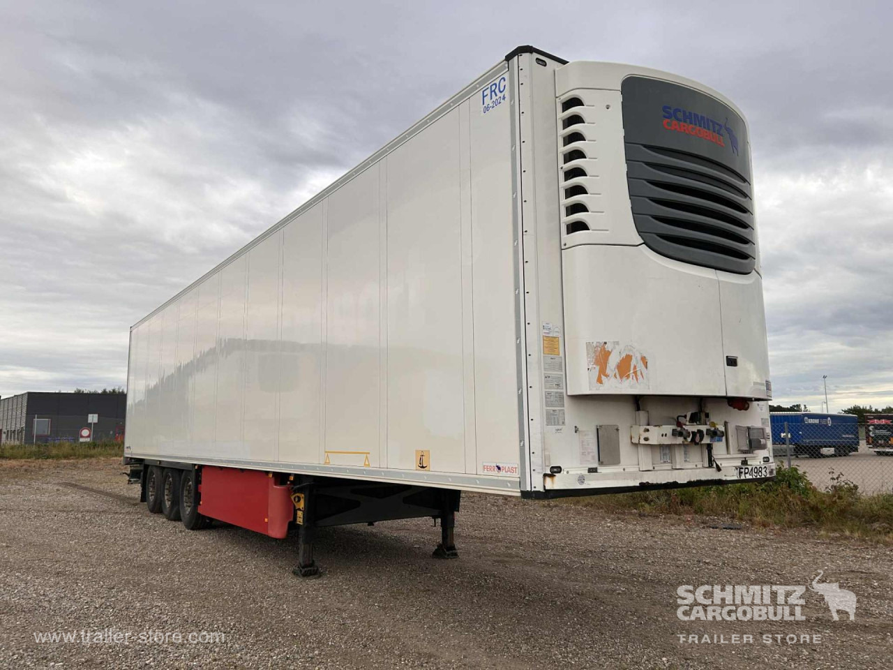 SCHMITZ Reefer Standard Double deck - Isotherm Auflieger: das Bild 1 SCHMITZ Reefer Standard Double deck - Isotherm Auflieger: das Bild 1