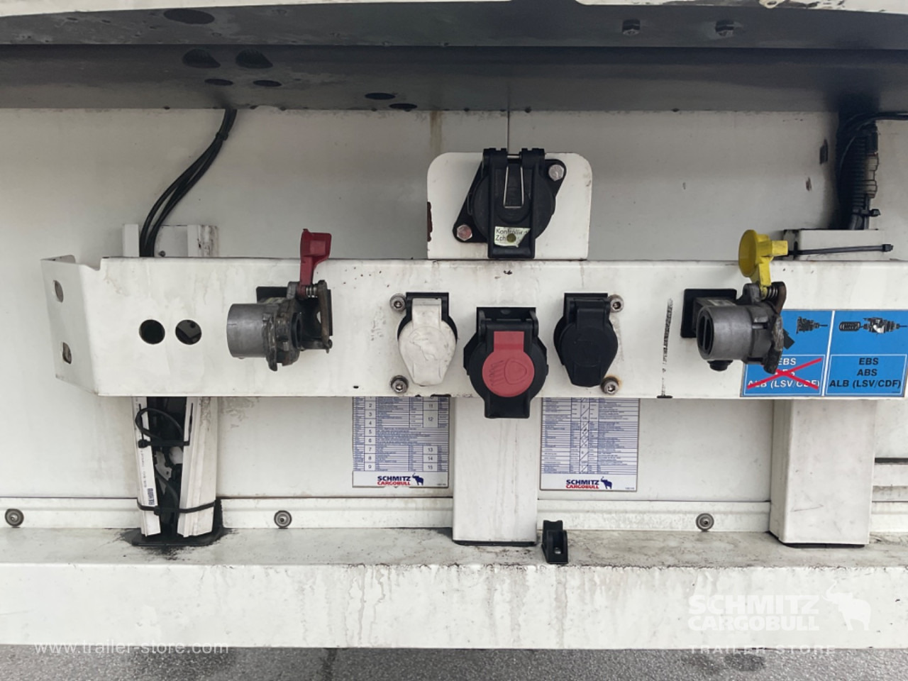 SCHMITZ Reefer Standard Double deck - Isotherm Auflieger: das Bild 4 SCHMITZ Reefer Standard Double deck - Isotherm Auflieger: das Bild 4